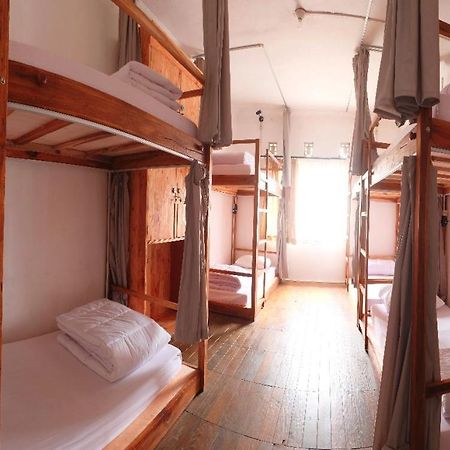 Tani Jiwo Hostel Diyeng Kültér fotó