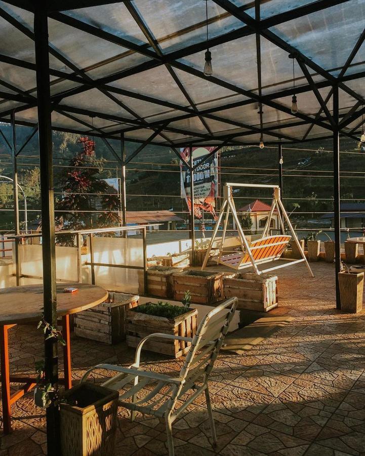 Tani Jiwo Hostel Diyeng Kültér fotó
