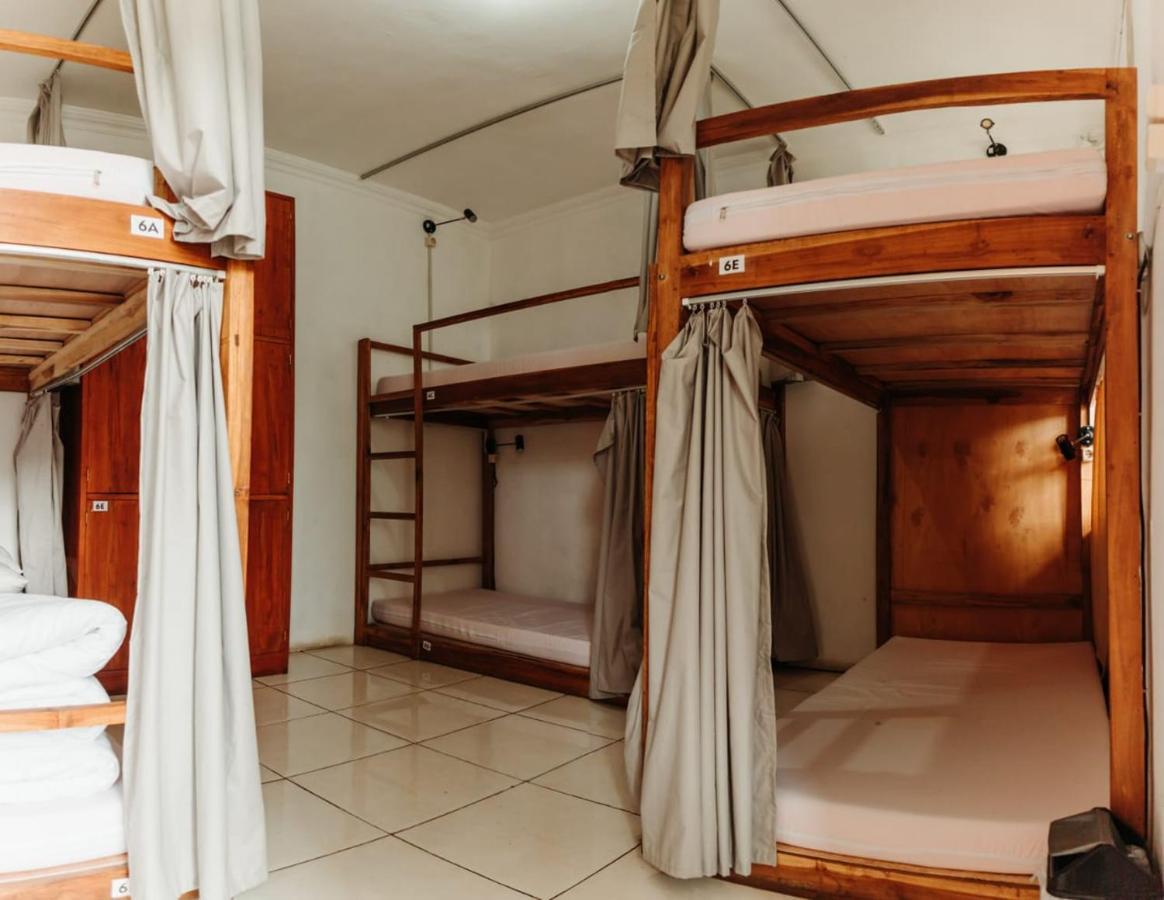 Tani Jiwo Hostel Diyeng Kültér fotó