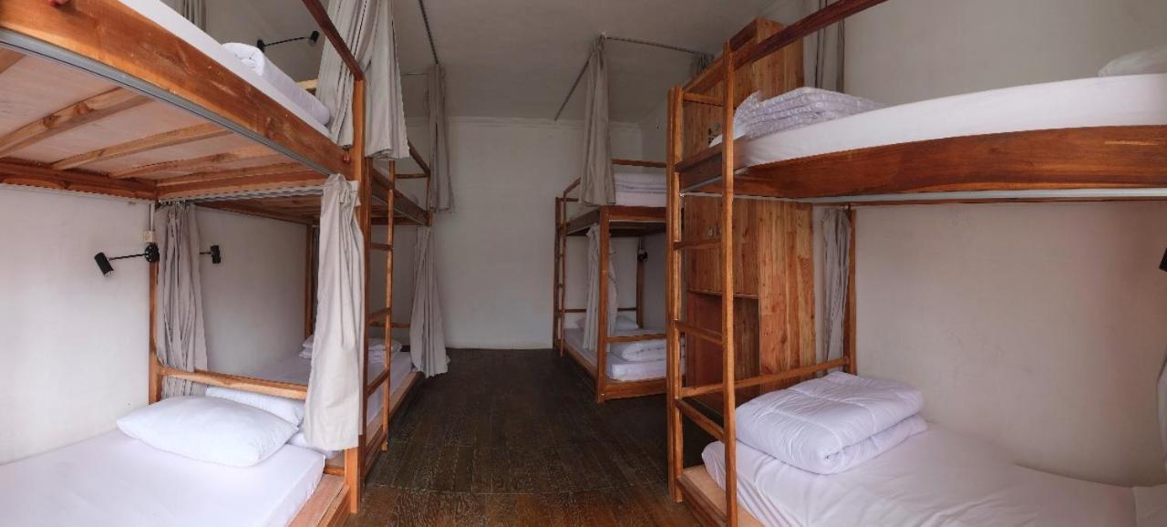 Tani Jiwo Hostel Diyeng Kültér fotó