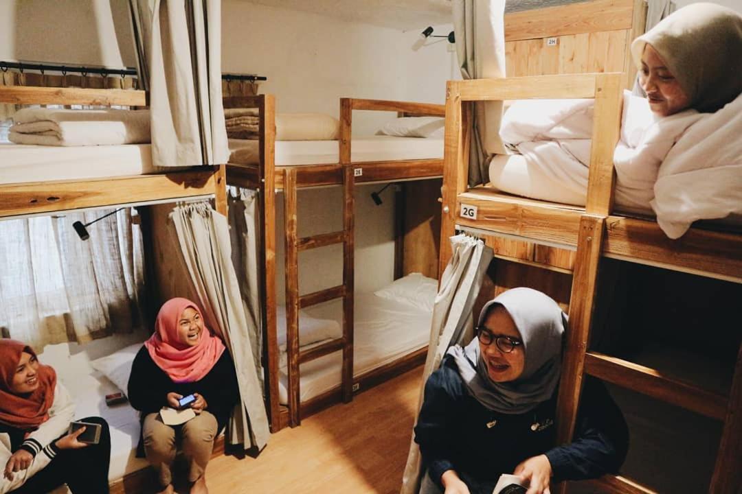 Tani Jiwo Hostel Diyeng Kültér fotó