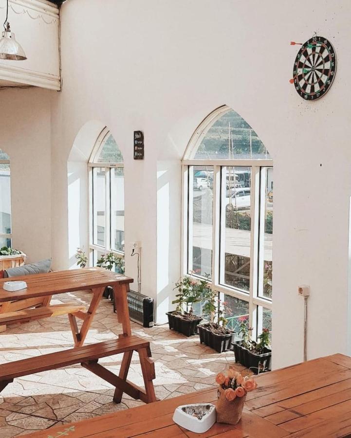 Tani Jiwo Hostel Diyeng Kültér fotó